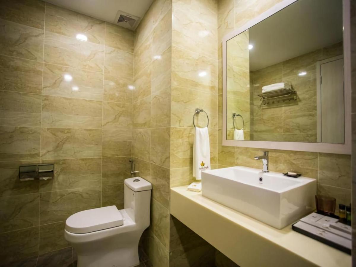 Austin Park Hotel Τζόχορ Μπάχρου Εξωτερικό φωτογραφία